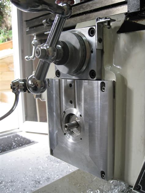 CNC retrofit using the Knee for Z axis .